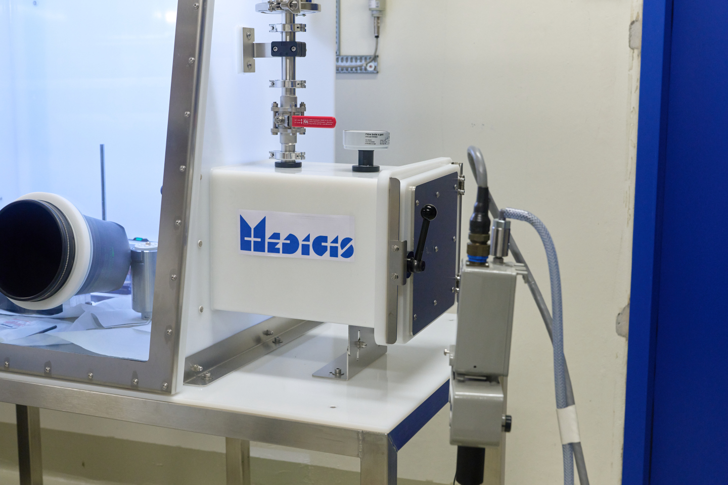 From lab to clinic: CERN-MEDICIS update
