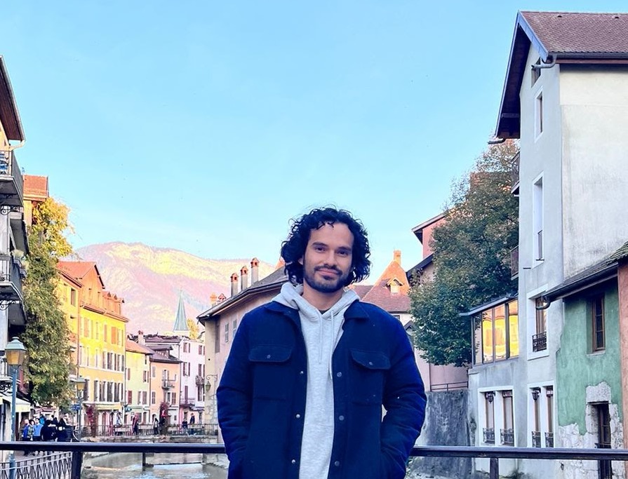 Meet Sergio: a non-Member State PhD student working on the LHCb collaboration