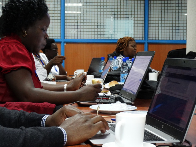 Sharing The Knowledge: The fifth CERN-UNESCO School on Digital libraries